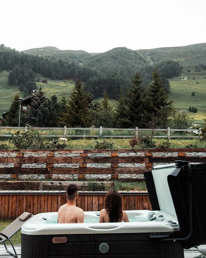 Hotel Piccolo Tibet Livigno 3*,