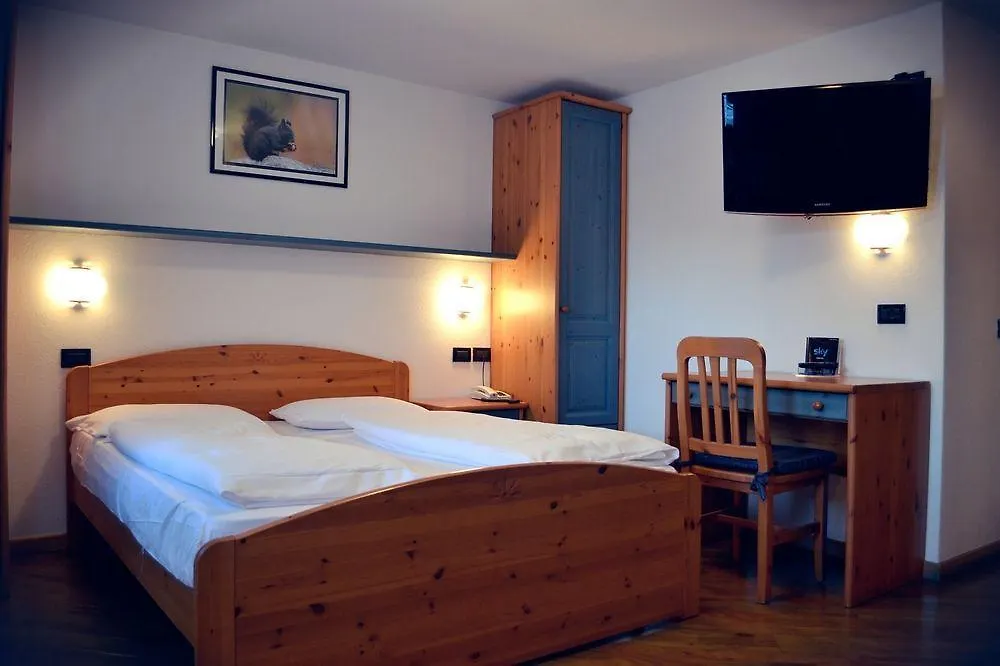 Hotel Piccolo Tibet Livigno 3*,  Italy